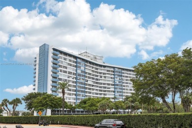 Beach Condo For Sale in Miami Beach, Florida