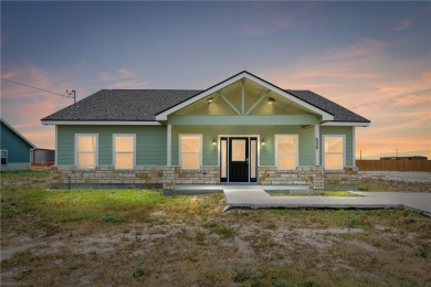 Beach Home For Sale in Riviera, Texas