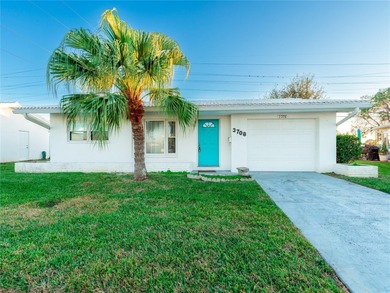 Beach Home Sale Pending in Pinellas Park, Florida