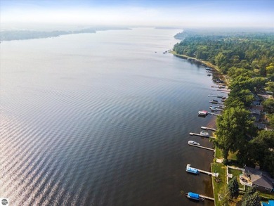 Beach Home For Sale in Oscoda, Michigan