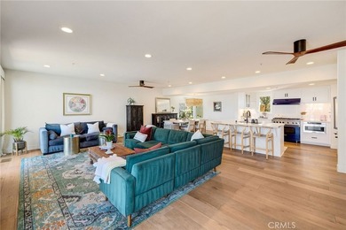 Beach Townhome/Townhouse For Sale in Hermosa Beach, California