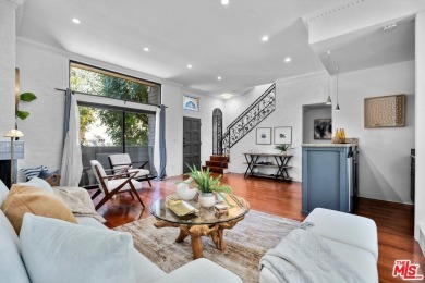 Beach Townhome/Townhouse For Sale in Santa Monica, California