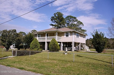 Beach Home For Sale in Biloxi, Mississippi