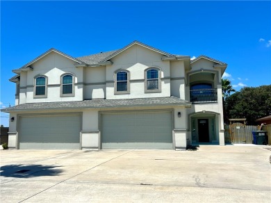 Beach Townhome/Townhouse For Sale in Corpus Christi, Texas