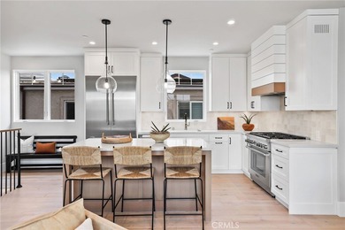 Beach Condo For Sale in Newport Beach, California