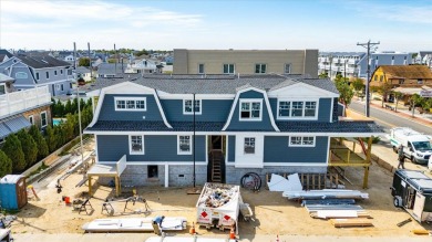 Beach Townhome/Townhouse For Sale in Stone Harbor, New Jersey