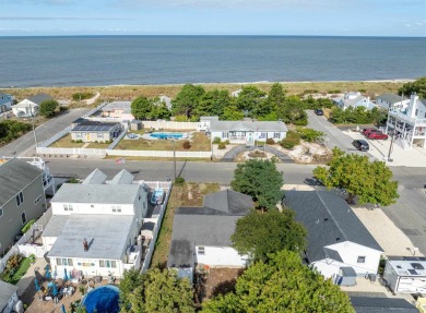 Beach Home For Sale in Villas, New Jersey