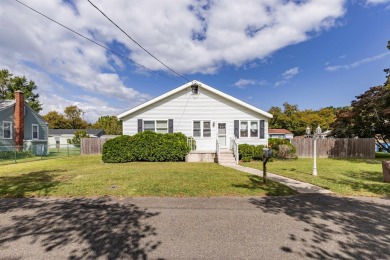 Beach Home For Sale in Del Haven, New Jersey