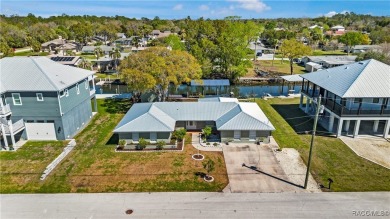 Beach Home For Sale in Crystal River, Florida