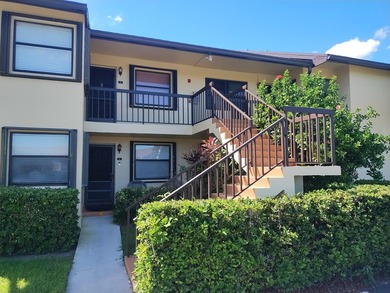 Beach Condo For Sale in Lake Worth, Florida