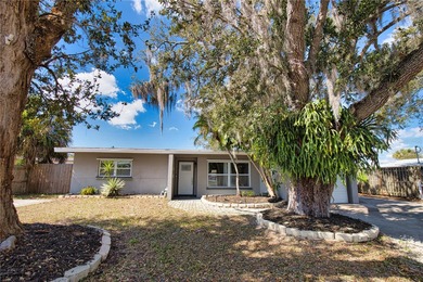 Beach Home Sale Pending in Sarasota, Florida