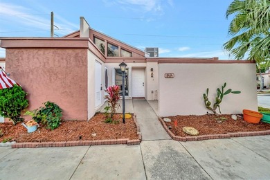 Beach Townhome/Townhouse For Sale in Sunrise, Florida