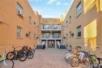 Beach Condo For Sale in Long Beach, New York