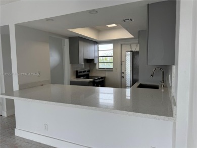 Beach Condo For Sale in Hallandale Beach, Florida