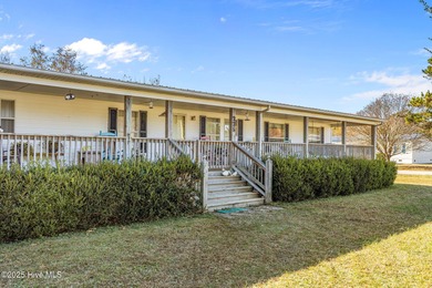 Beach Home For Sale in Gloucester, North Carolina