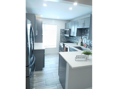 Beach Condo For Sale in Lauderhill, Florida