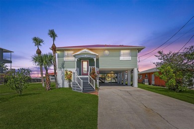 Beach Home Sale Pending in Hernando Beach, Florida