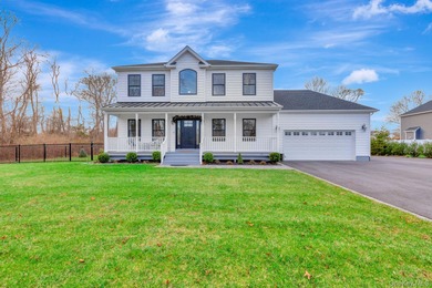Beach Home For Sale in East Moriches, New York