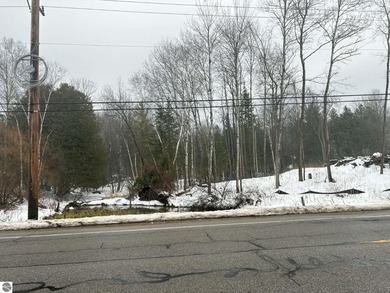 Beach Lot For Sale in Traverse City, Michigan