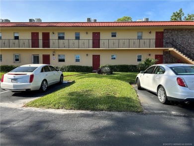 Beach Condo For Sale in Stuart, Florida