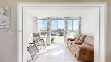 Beach Condo For Sale in Margate, Florida