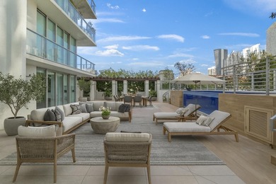 Beach Condo For Sale in Sunny Isles Beach, Florida