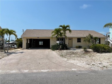 Beach Home For Sale in Fort Myers Beach, Florida