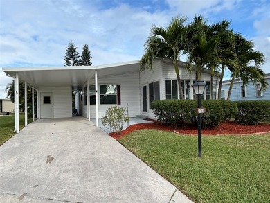 Beach Home Sale Pending in Port Saint Lucie, Florida
