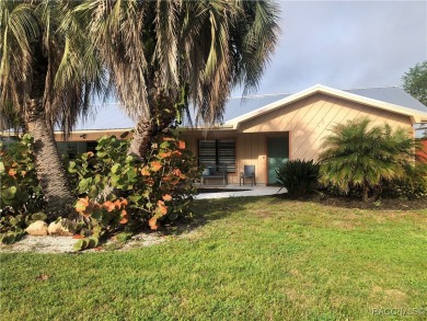 Beach Home For Sale in Crystal River, Florida