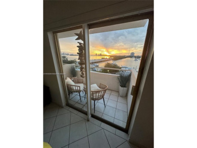 Beach Condo For Sale in North Bay Village, Florida