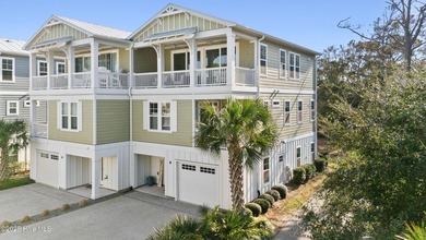 Beach Townhome/Townhouse For Sale in Kure Beach, North Carolina