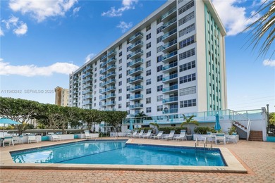 Beach Condo For Sale in North Miami Beach, Florida
