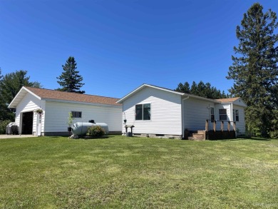 Beach Home Sale Pending in Munising, Michigan