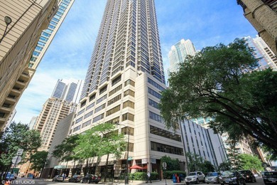 Beach Condo For Sale in Chicago, Illinois