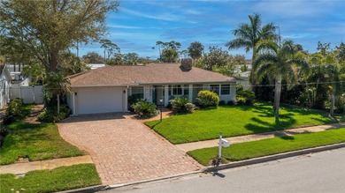 Beach Home For Sale in Venice, Florida