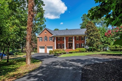 Beach Home For Sale in Pasadena, Maryland
