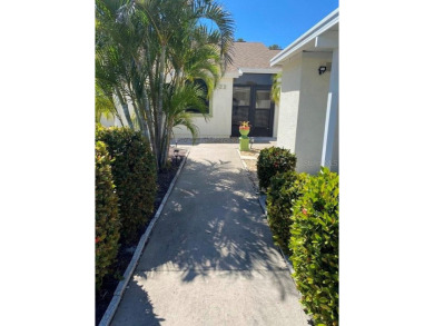 Beach Condo For Sale in Englewood, Florida