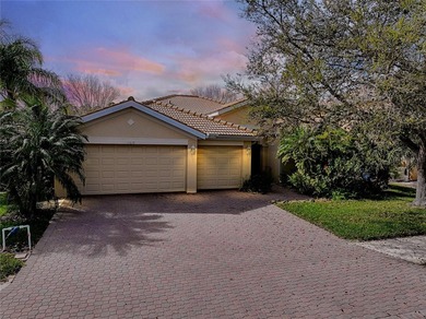 Beach Home Sale Pending in Venice, Florida