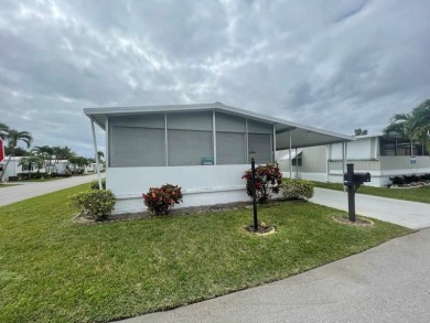 Beach Home For Sale in Deerfield Beach, Florida