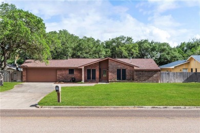 Beach Home For Sale in Rockport, Texas