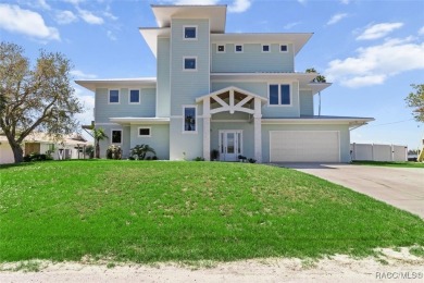 Beach Home For Sale in Crystal River, Florida