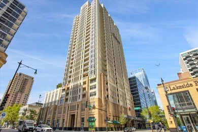 Beach Condo For Sale in Chicago, Illinois