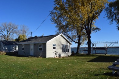 Beach Home For Sale in Sturgeon Bay, Wisconsin