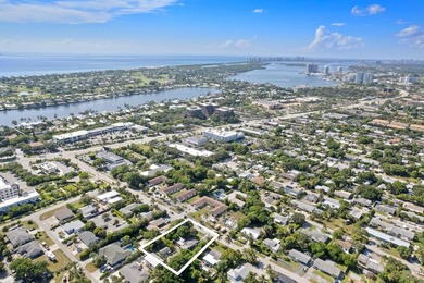 Beach Home For Sale in North Palm Beach, Florida