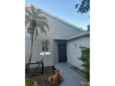 Beach Condo For Sale in West Palm Beach, Florida