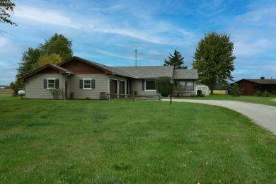 Beach Home Sale Pending in Oak Harbor, Ohio