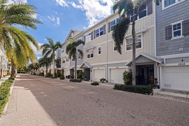 Beach Townhome/Townhouse For Sale in St. Petersburg, Florida