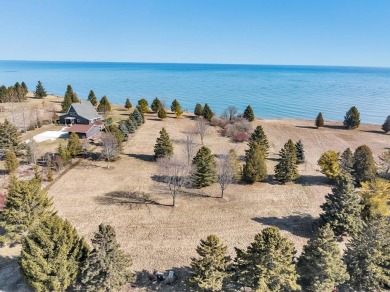 Beach Acreage For Sale in Kewaunee, Wisconsin