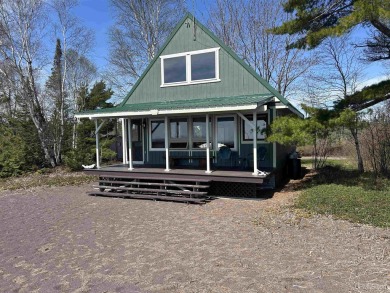 Beach Home For Sale in Lake Linden, Michigan