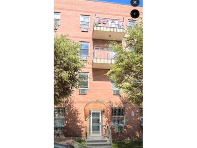 Beach Condo For Sale in Flushing, New York